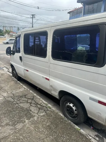 Vendo van ano 2003 