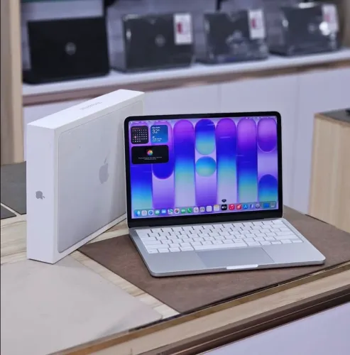 MacBook Neo 256GB SSD 8GB ram / Nota fiscal / 1 ano de garantia apple (2026)