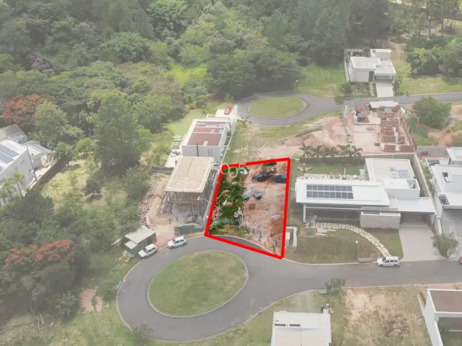 Terreno à venda no condomínio Villas do Golf, com 429m² de área útil. Excelente lote com ó