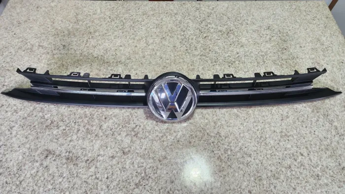 Grade dianteira superior radiador VW Polo, VW Virtus