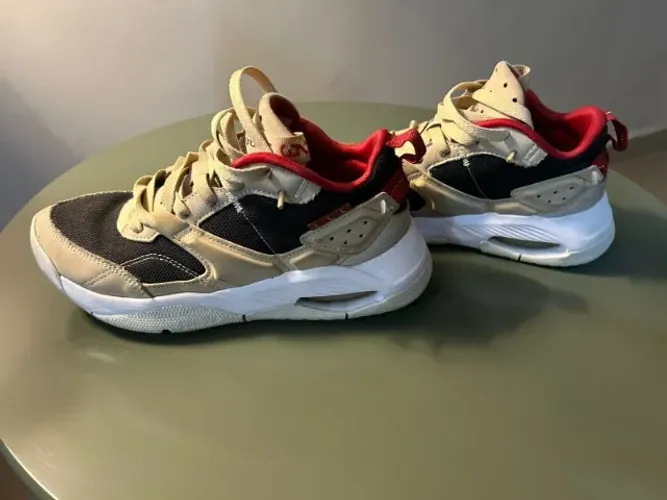 Tênis Nike Jordan Air Nfh Feminino Bege E Preto Tam: 35