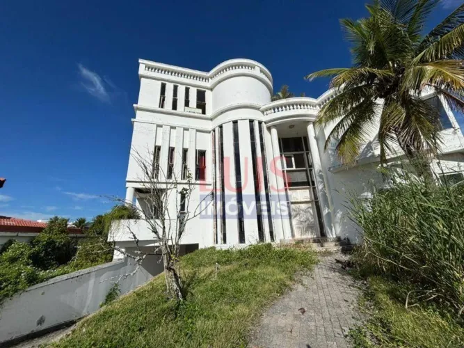 Casa com 5 dormitórios à venda, 848 m² por R$ 7.000.000,00 - Camboinhas - Niterói/RJ