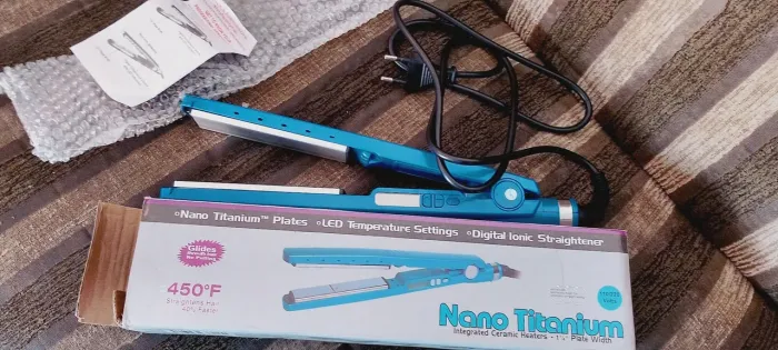 Prancha para chapinha - produto novo comprado há 6 meses e usado uma única vez.