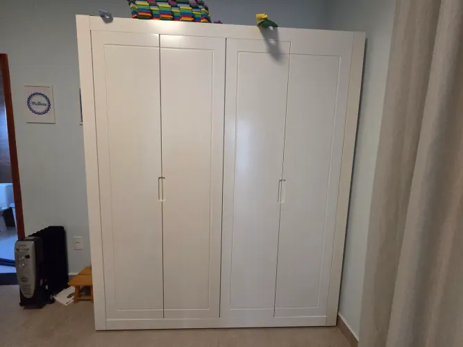 Armário 4 portas