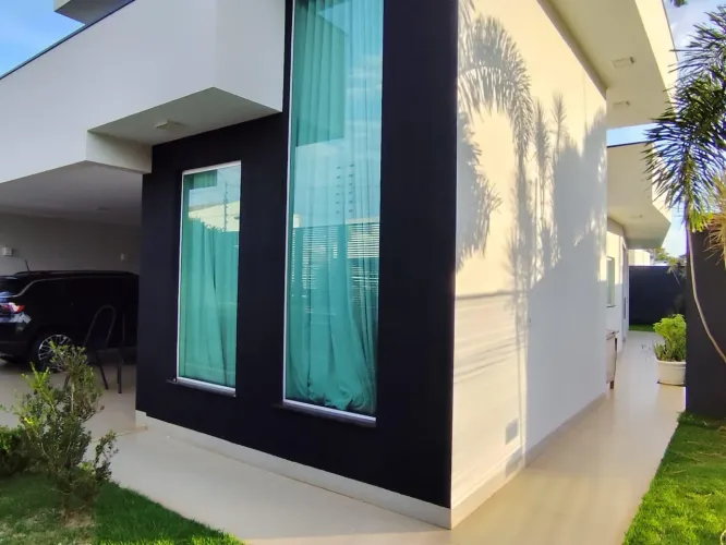 Casa Alto Padrão com 2 Suítes, Espaço Gourmet Climatizado no Jardim Oriental