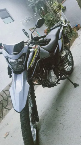HONDA BROS 160 2025 ? ÚNICO DONO | 6.000 KM