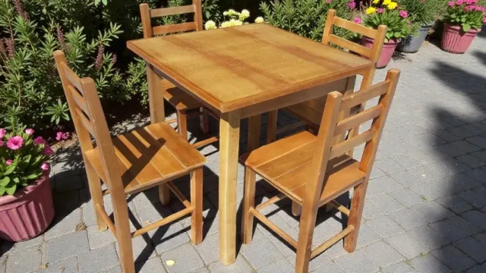 Mesa 75 x 75 (cm) para restaurante, com 4 cadeiras,