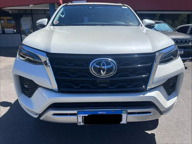 Toyota Hilux SW4 SRX 4X4 2.8 TDI 16V Dies. Aut. 2021