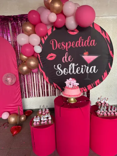 Vendo decoração,cilindro,capas,painel