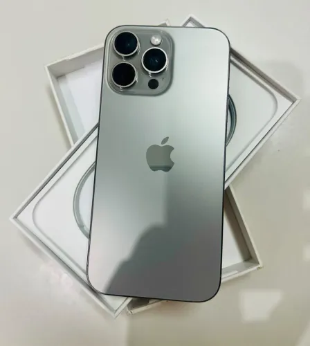 iPhone 16 pro max 256g