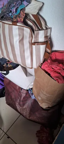 Doação roupas femininas e infantil meninas 