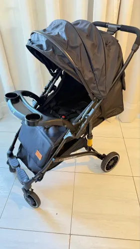 Carrinho de bebê maxiBaby