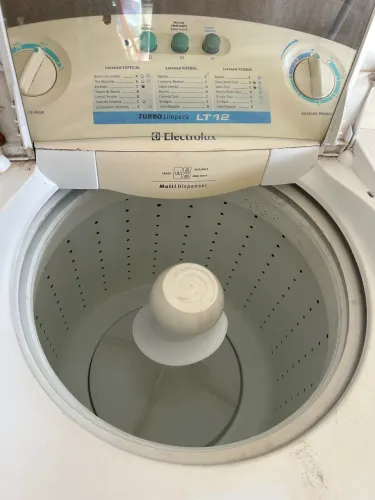 Máquina de Lavar 12kg Eletrolux 