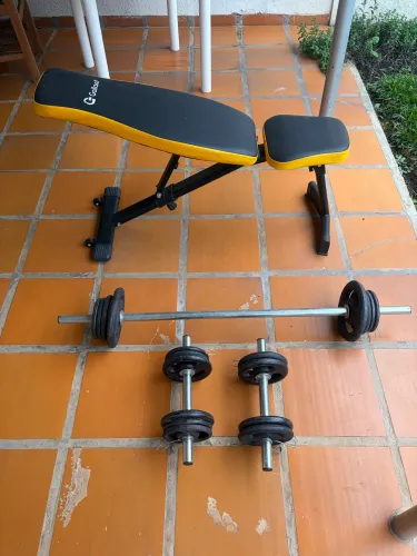 Kit Musculação - Barras, anilhas, presilhas, banco 
