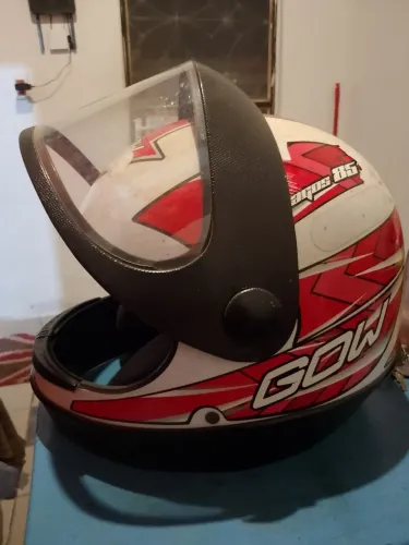 Capacete