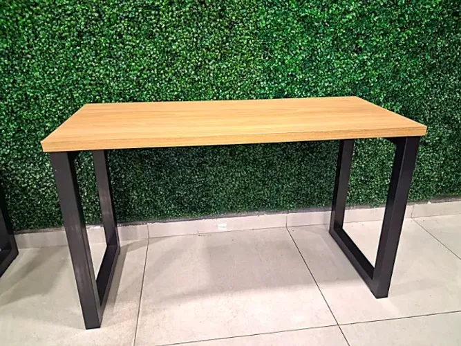 Mesa - Perfeito para comércio