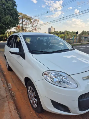 Fiat Palio Attractive 1.0 EVO Fire Flex 8V 5P 2015