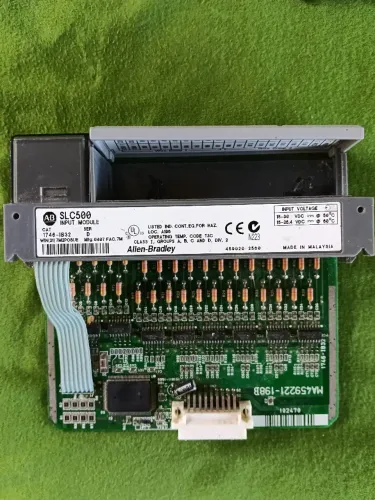 Cartão Rockwell SLC 500 1746-IB32