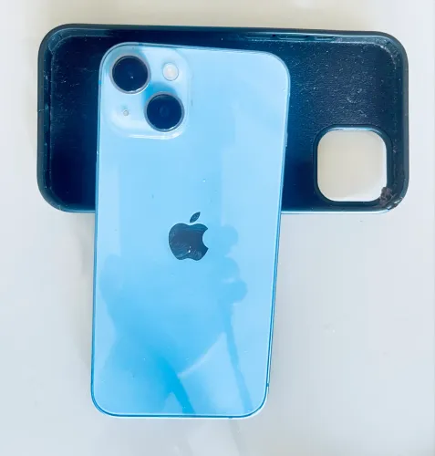 iPhone 14 azul