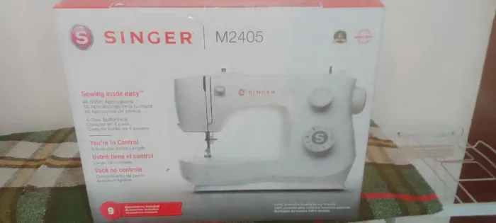 Máquina de costura portátil