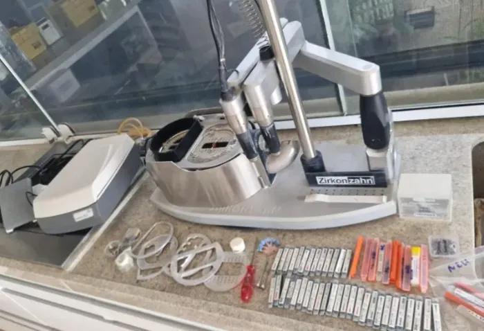 laboratório zirconia , fresadora-copiadora Zirkonzahn Zirkograph 025 ECO