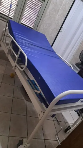 Cama hospitalar