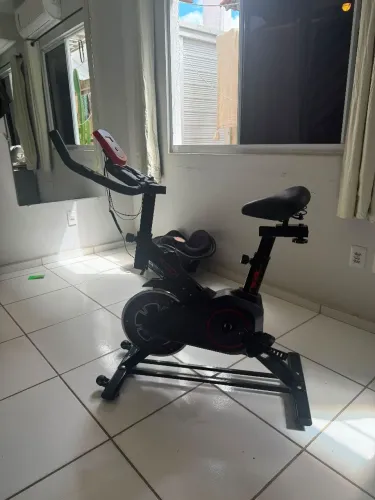 BICICLETA ERGOMÉTRICA 