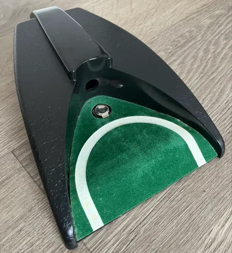 Devolvedor de bolinha de golfe
