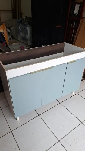 Lindo balcão de pia 3 portas espaçoso leia