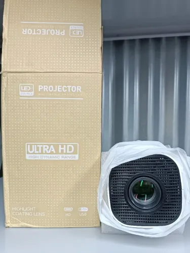 Projetor HY300