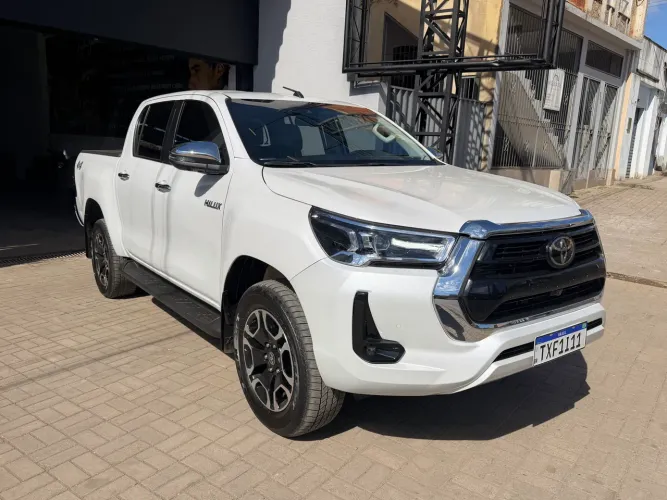 Toyota Hilux CD SRX 4X4 2.8 TDI 16V Diesel Aut. 2025