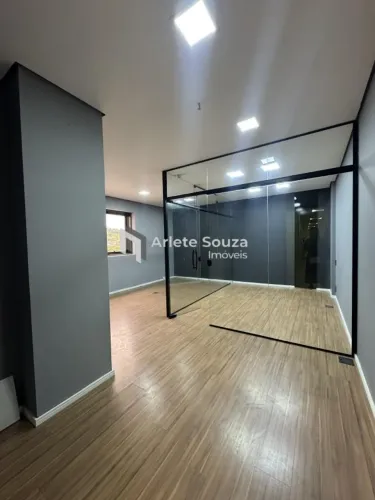 Sala Comercial para Venda em Arujá, Centro, 1 dormitório, 1 banheiro, 1 vaga