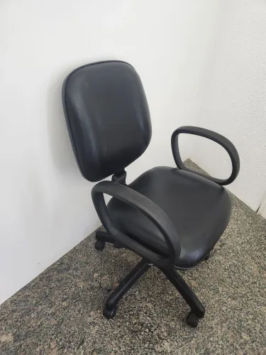 Cadeira executiva giratória