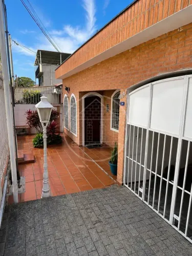 Casa para locação na Cidade Dutra