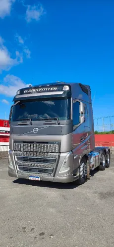 Volvo FH 540 6x4 Top de Linha