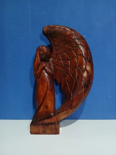 Anjo de Madeira Entalhado à Mão para Decoração