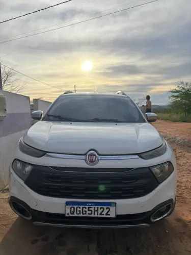 Fiat Toro Freedom 2.0 16V 4X2 TB Diesel Mec. 2017