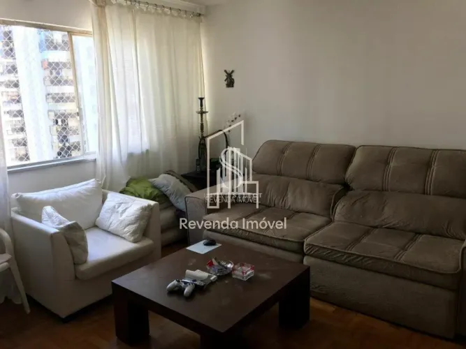 Condomínio Edifício Adriana à venda de 75,00m² com 2 dormitórios e 1 vaga de garagem Condo