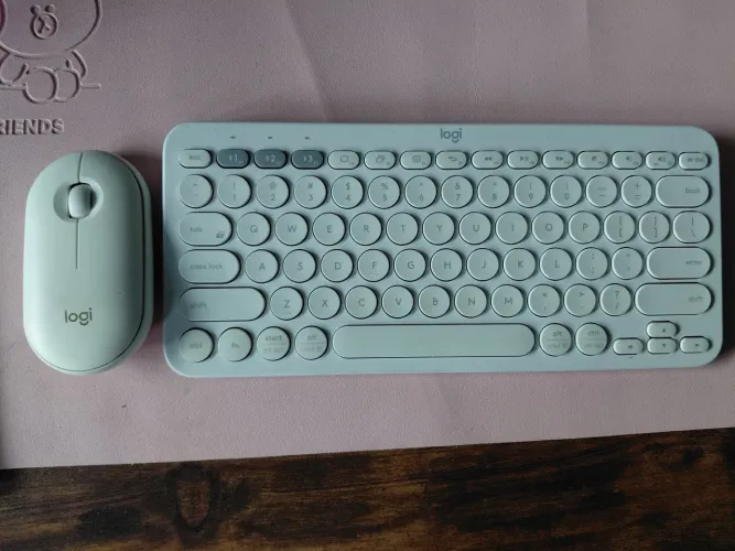 Teclado Logitech Branco+Mouse