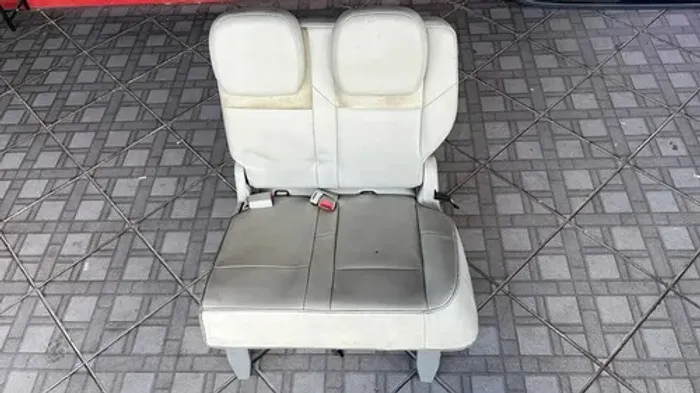 Banco Traseiro L/e Chrysler Town Country 2008 Branco