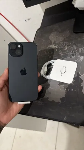 Iphone 15 128gb preto nunca usado 1 ano de garantia