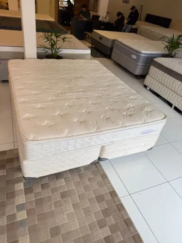 Colchão Queen MAXFLEX COM BASE BOX SEMINOVOS - Entrego!