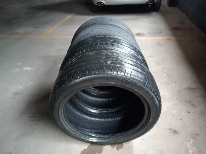 Um Pneu 205-50-17 Pirelli P7