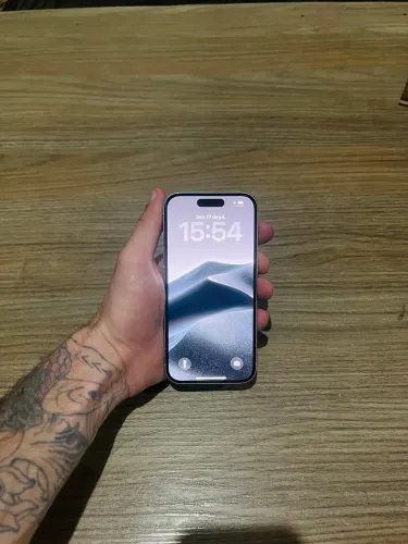IPHONE 15 128GB IMPECÁVEL