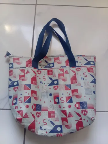 Bolsa térmica com zíper Sadia (usada 1 vez)