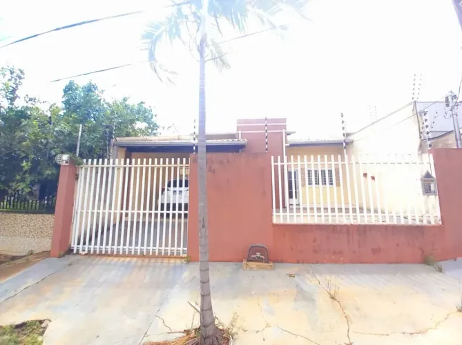 Casa 3 quartos sendo 1 Suíte Bairro Jardim Jockey Club - Cuiabá - MT