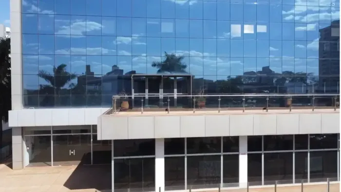 Edifício Corporativo de Alto Padrão em Ribeirão Preto com 7.700 m² e Infraestrutura Comple