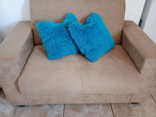 Sofá dois lugares semi novo