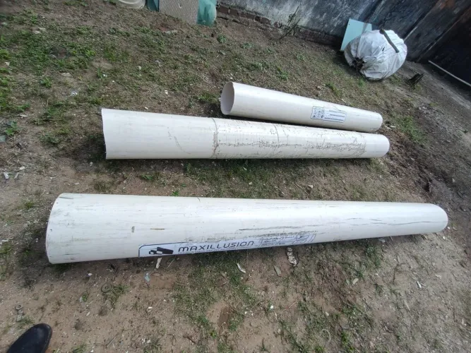 tubos de PVC da marca Maxillusion