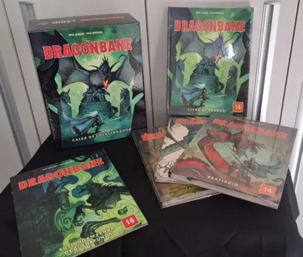 Dragonbane - Coleção RPG : Livro de Regras, Bestiário, Aventuras, Caminho da Glória, Caixa
